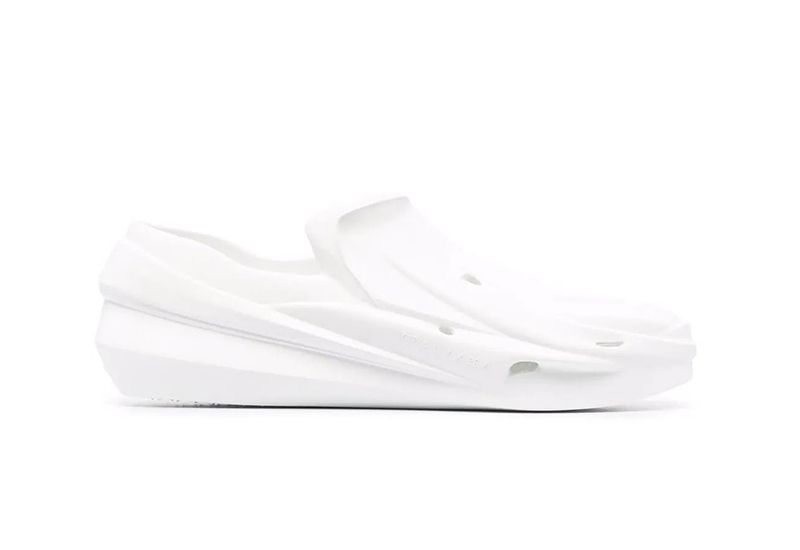 1017 ALYX 9SM Asymmetric Slides.jpg