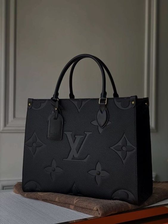 3 cách nhận biết túi Louis Vuitton giả đơn giản và chính xác nhất 04