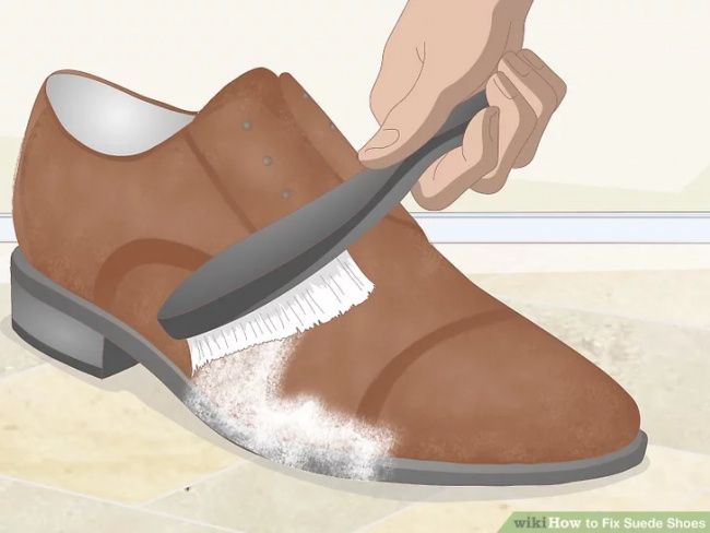 Hướng dẫn chi tiết 4 cách phục hồi giày da lộn như mới (6).jpg