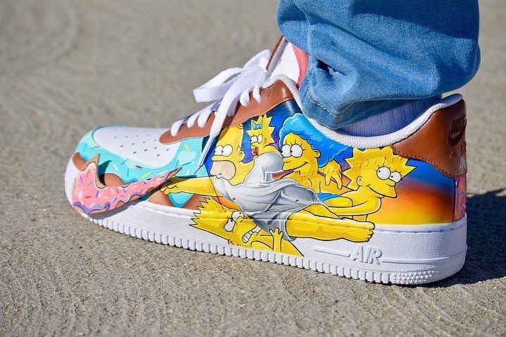 Nike AF1 với những hình cartoon.jpg