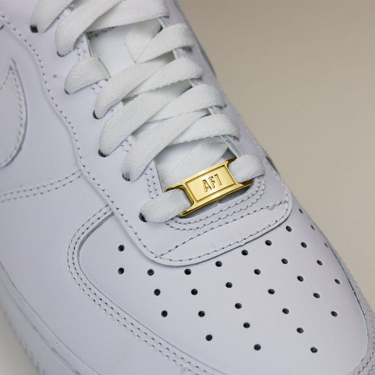 Các bộ phận của một đôi giày: lace tag