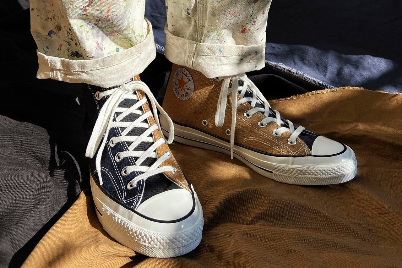 Phục hồi giày vải bằng phương pháp nhuộm phổ biến nhất hiện nay