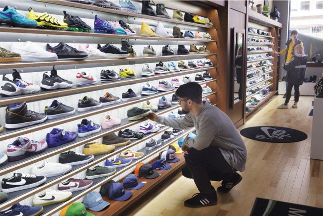 Authenticity - shop mua giày sneaker tphcm