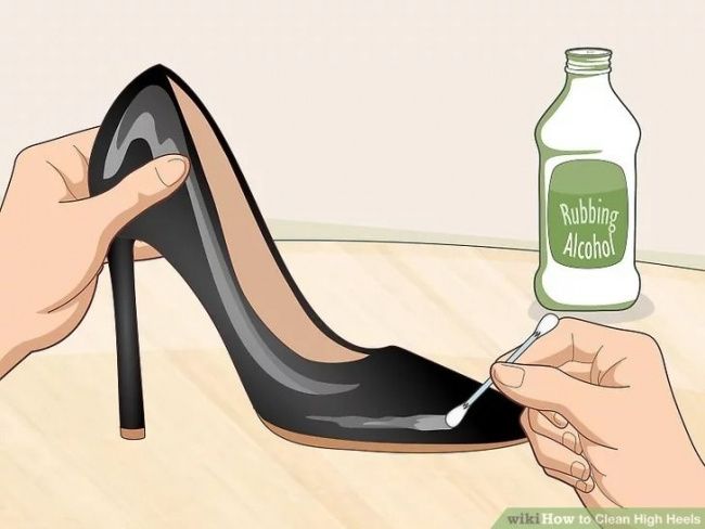 Cách vệ sinh giày da bóng